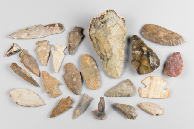 A collection of ancient flints, including arrowheads, spearheads, axeheads and tools. Price realised £1,100.