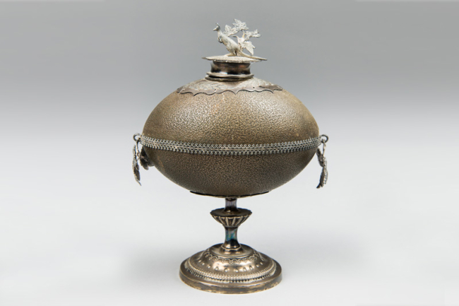 A late 19th century Australian silver mounted Emu egg inkwell. Price realised £550