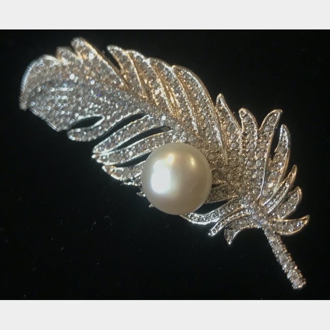 Leaf Brooch