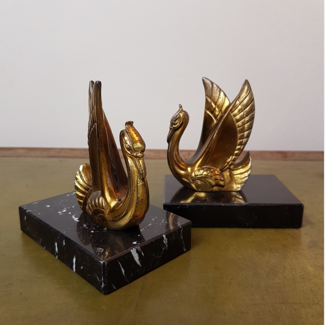 A Pair of French Art Deco Swan Bookends