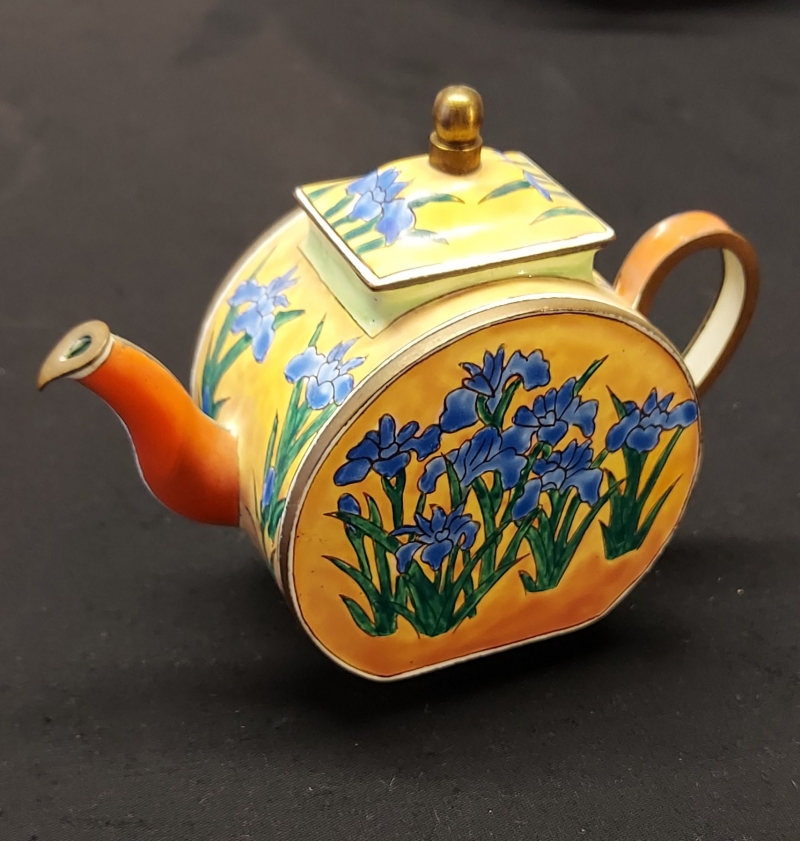Collectible Tea Pot