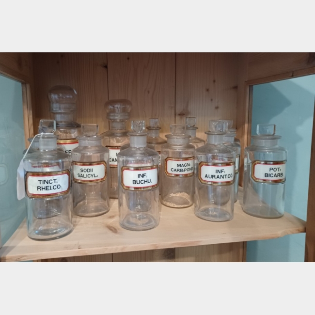 A quantity of Victorian Apothecary Jars