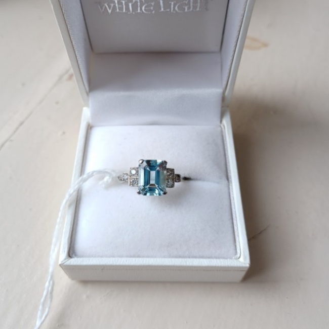 Aquamarine and Diamond Ring