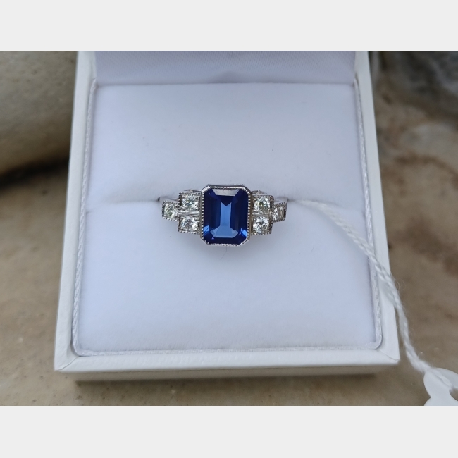 Platinum Tanzanite & Diamond Ring