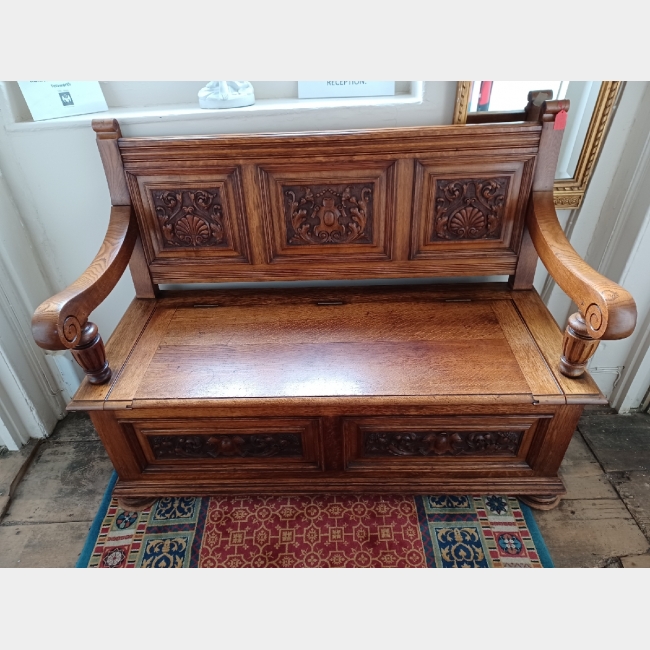 Solid Golden Oak Settle