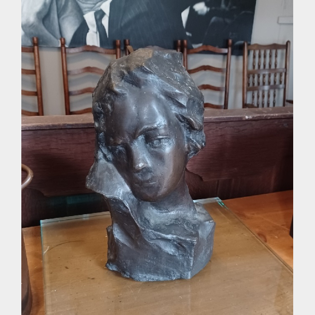Batia Lashansky Bust