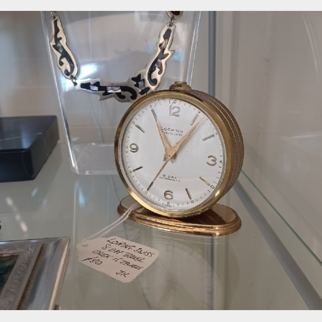 Looping Swiss 8 Day travel clock