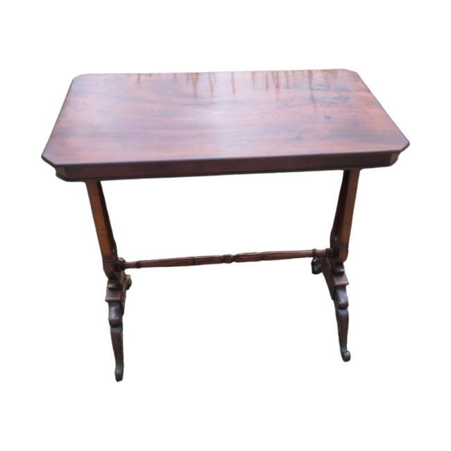 A VICTORIAN MAHOGANY SIDE TABLE