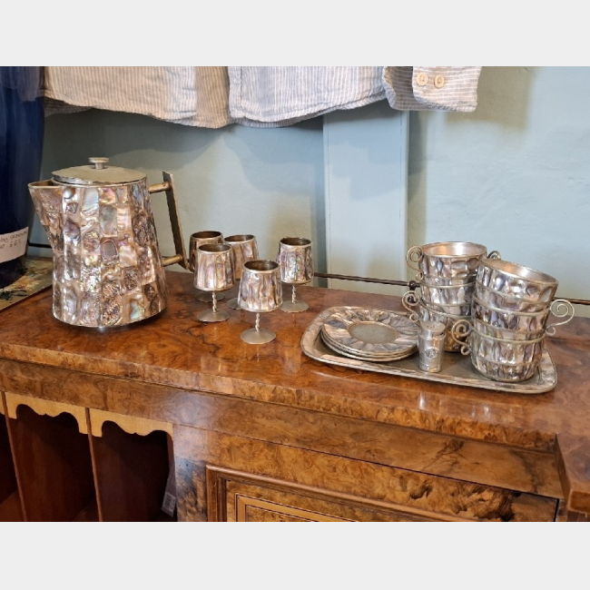 Shell tea set